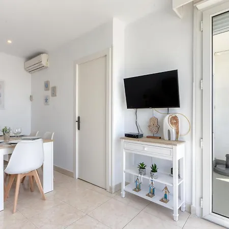 Apartment Frontline Centre - Immo Barneda